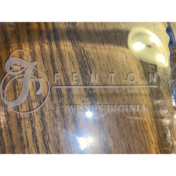 Fenton West Virginia Art Clear Glass Paperweight 4 1/2" x 4 1/4" x 7/8" Sign - Picture 6 of 6